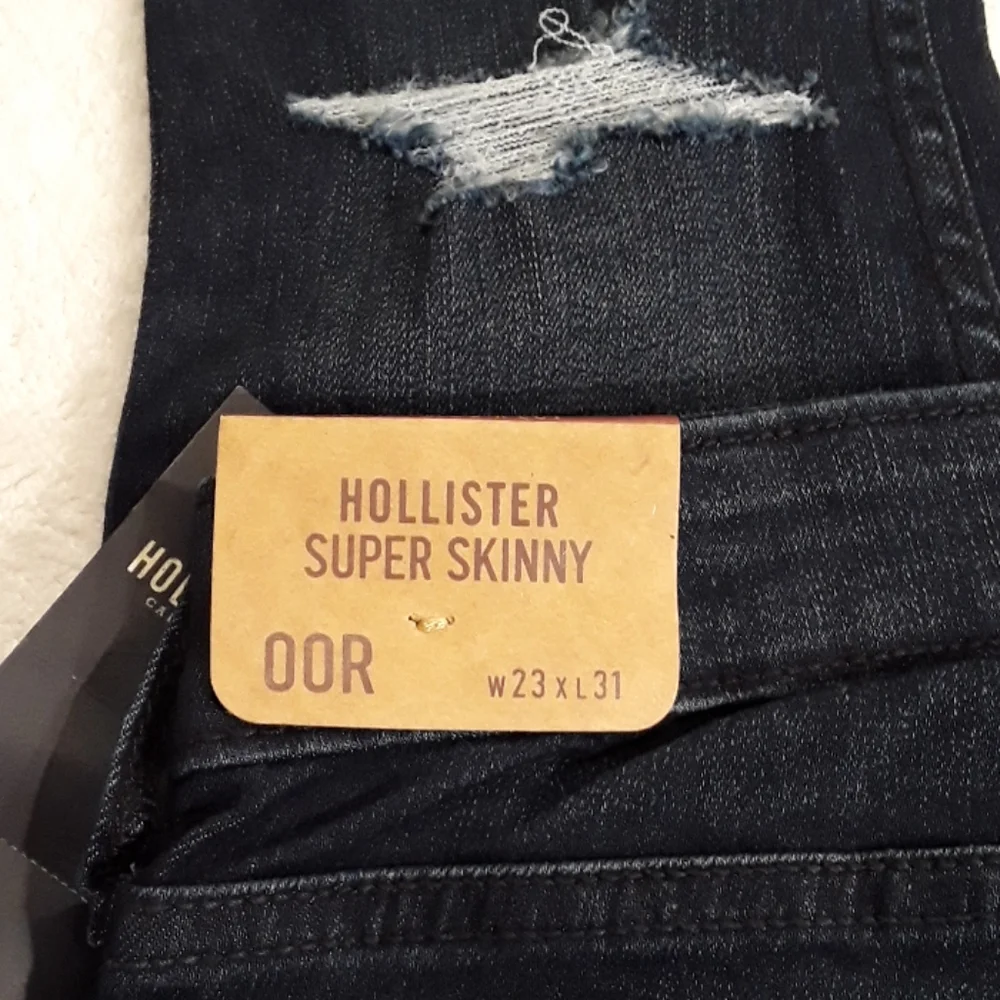 🆕️Hollister Super Skinny Jeans. Women's Size: Waist 00R/23x31 Inseam.